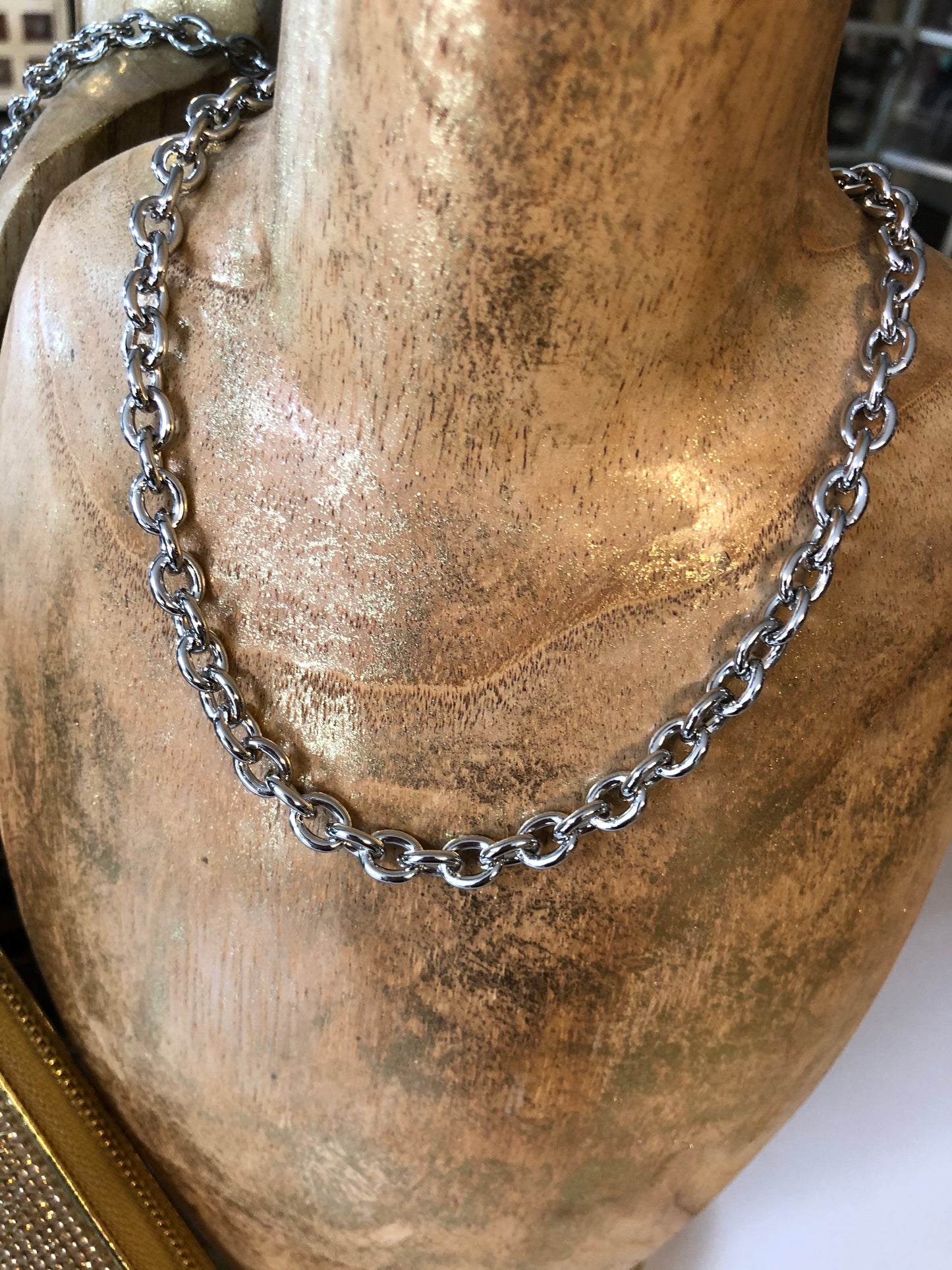 Chain Choker